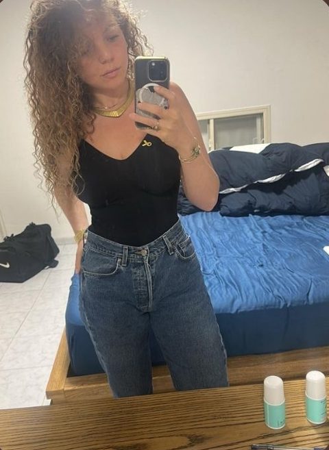 שחף, מתאמנת בליווי